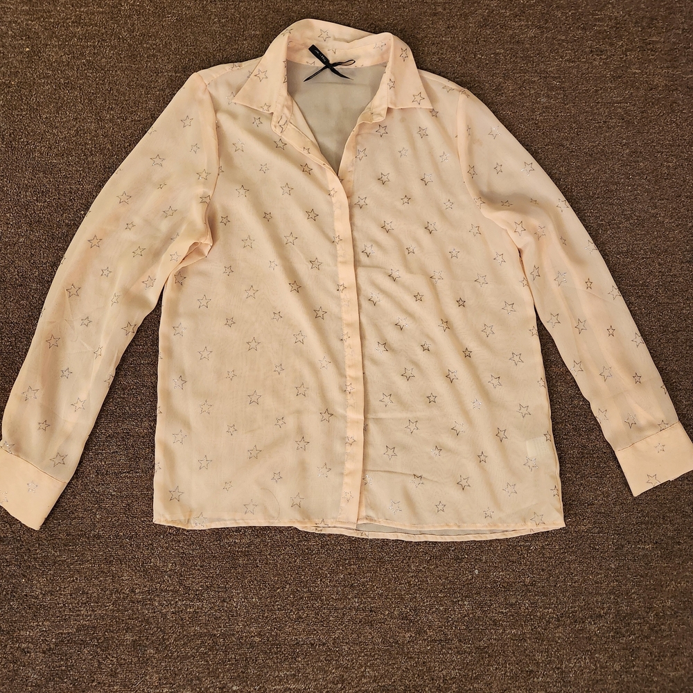 Ali & Kris Sheer Star Button Down Top – Large